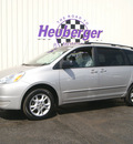 toyota sienna 2004 silver shadow van le 7 passenger gasoline 6 cylinders all whee drive automatic 80905
