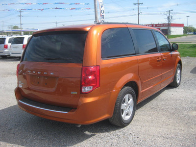 dodge grand caravan 2011 orange van mainstreet flex fuel 6 cylinders front wheel drive autostick 62863