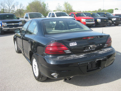 pontiac grand am 2004 black sedan se2 gasoline 6 cylinders front wheel drive automatic 62863