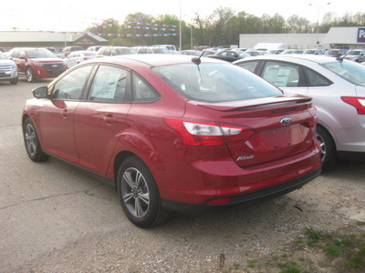 ford focus 2012 red sedan se flex fuel 4 cylinders front wheel drive 6 speed automatic 62863