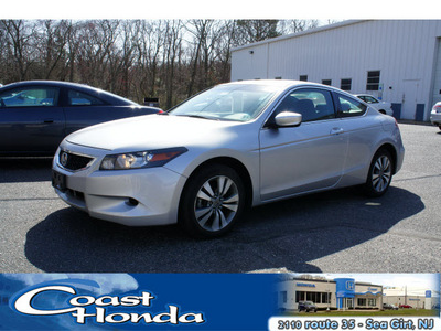 honda accord 2009 alabaster silver coupe lx s gasoline 4 cylinders front wheel drive automatic 08750