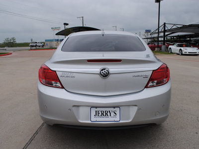 buick regal 2011 silver sedan cxl gasoline 4 cylinders front wheel drive automatic 76087