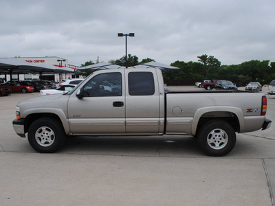 chevrolet silverado 1500 2001 silver ls gasoline 8 cylinders 4 wheel drive automatic 76087