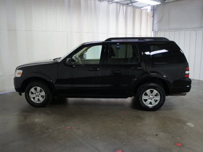 ford explorer 2010 black suv xlt gasoline 6 cylinders 4 wheel drive automatic with overdrive 76108
