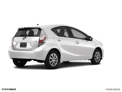 toyota prius c 2012 hatchback three hybrid 4 cylinders front wheel drive not specified 91731
