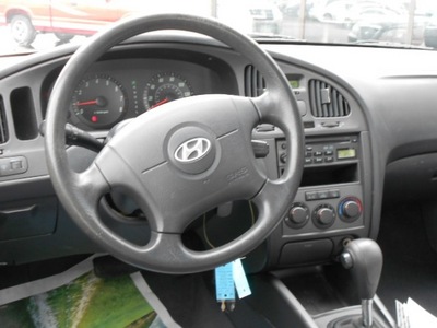 hyundai elantra 2006 black sedan gasoline 4 cylinders front wheel drive not specified 43228