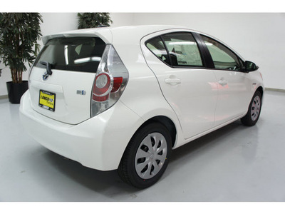 toyota prius c 2012 white hatchback hybrid 4 cylinders front wheel drive not specified 91731