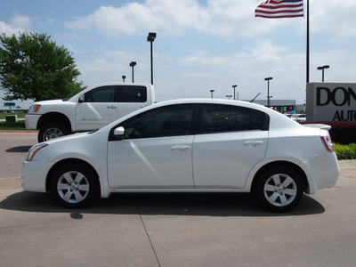 nissan sentra 2011 white sedan gasoline 4 cylinders front wheel drive automatic with overdrive 76018