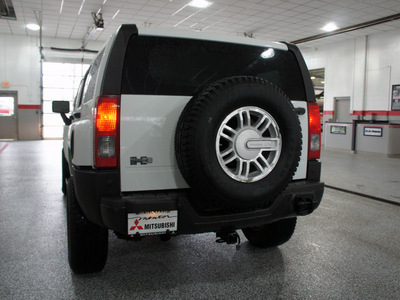 hummer h3 2006 white suv gasoline 5 cylinders 4 wheel drive automatic 44060