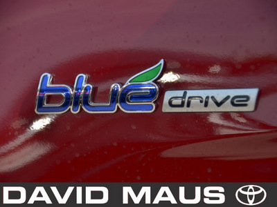 hyundai sonata 2011 red sedan blue drive hybrid hybrid 4 cylinders front wheel drive automatic 32771