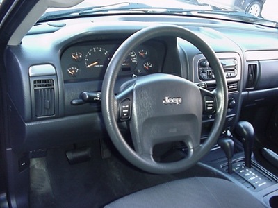 jeep grand cherokee 2004 dk  gray suv laredo gasoline 6 cylinders 4 wheel drive automatic 06019