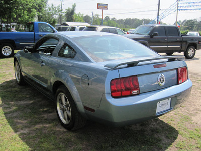 ford mustang 2006 blue coupe v6 deluxe gasoline 6 cylinders rear wheel drive automatic 77379
