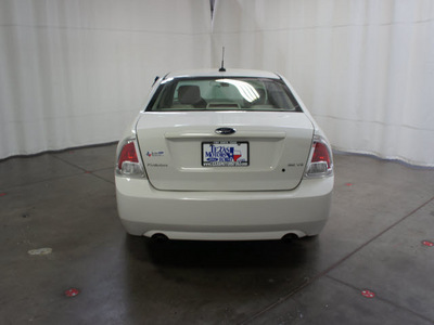 ford fusion 2008 white sedan v6 se gasoline 6 cylinders front wheel drive automatic 76108