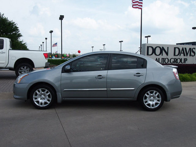 nissan sentra 2011 dk  gray sedan gasoline 4 cylinders front wheel drive automatic with overdrive 76018