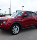 nissan juke 2011 red gasoline 4 cylinders front wheel drive automatic 76018