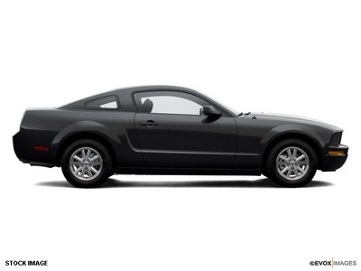 ford mustang 2007 coupe gasoline 6 cylinders rear wheel drive not specified 77388