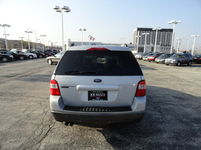 ford freestyle 2005 silver suv se gasoline 6 cylinders front wheel drive automatic with overdrive 60546