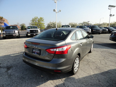 ford focus 2012 gray sedan se flex fuel 4 cylinders front wheel drive automatic with overdrive 60546