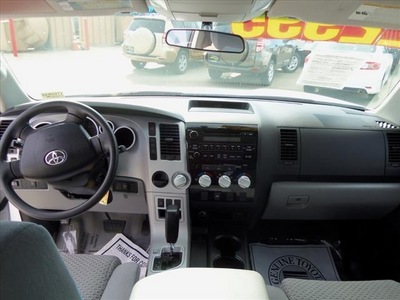 toyota tundra 2008 white sr5 gasoline 8 cylinders 2 wheel drive automatic 90241