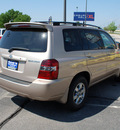 toyota highlander 2006 sonora gold suv gasoline 6 cylinders front wheel drive automatic with overdrive 67210
