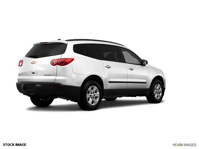 chevrolet traverse 2012 white suv lt gasoline 6 cylinders front wheel drive 6 speed automatic 56001