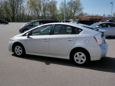 toyota prius 2010 silver hybrid 4 cylinders front wheel drive automatic 56001