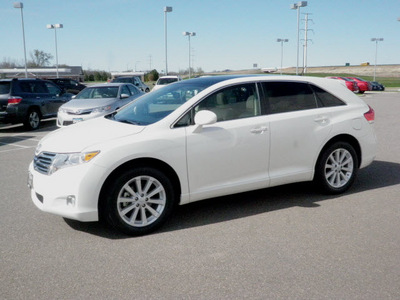 toyota venza 2011 white gasoline 4 cylinders all whee drive automatic 56001