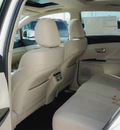 toyota venza 2011 white gasoline 4 cylinders all whee drive automatic 56001