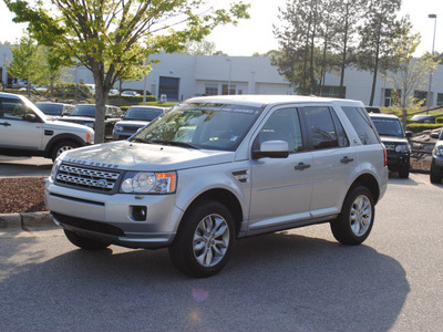 land rover lr2 2011 silver suv gasoline 6 cylinders all whee drive automatic 27511