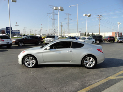 hyundai genesis 2010 silver coupe gasoline 4 cylinders rear wheel drive automatic with overdrive 60462