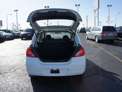 nissan versa 2010 white hatchback gasoline 4 cylinders front wheel drive automatic 19153