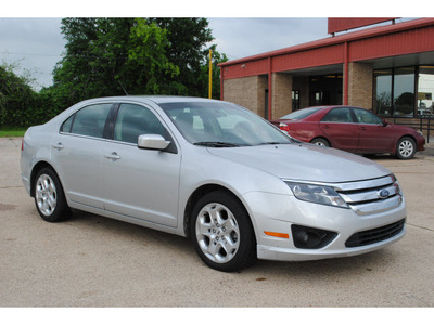 ford fusion 2010 silver sedan se gasoline 4 cylinders front wheel drive automatic 77037