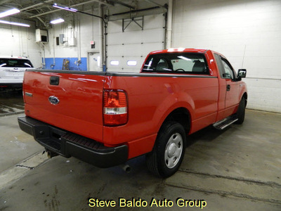 ford f 150 2005 red pickup truck xl gasoline 8 cylinders rear wheel drive automatic 14304