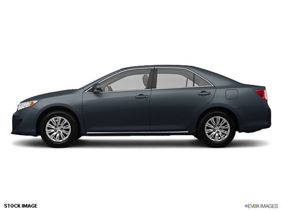 toyota camry 2012 gray sedan le gasoline 4 cylinders front wheel drive not specified 55448