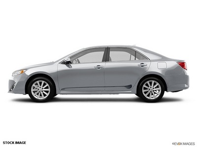 toyota camry 2012 silver sedan xle gasoline 4 cylinders front wheel drive not specified 55448
