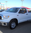 toyota tundra 2007 white gasoline 8 cylinders 4 wheel drive automatic 79925