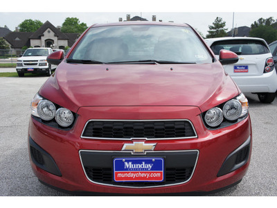 chevrolet sonic 2012 red sedan ls gasoline 4 cylinders front wheel drive 5 speed manual 77090