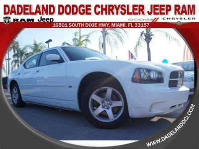dodge charger 2010 white sedan sxt gasoline 6 cylinders rear wheel drive automatic 33157