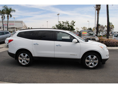 chevrolet traverse 2009 white suv lt gasoline 6 cylinders front wheel drive automatic 91761