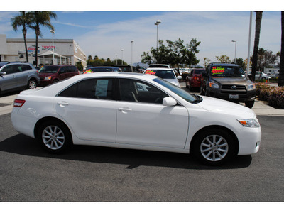 toyota camry 2010 white sedan xle gasoline 4 cylinders front wheel drive automatic 91761