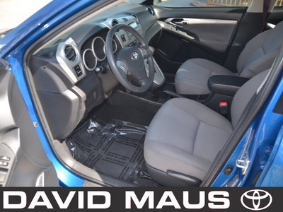 toyota matrix 2009 blue hatchback s gasoline 4 cylinders front wheel drive automatic 32771