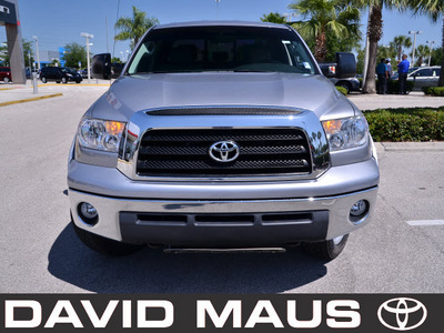 toyota tundra 2008 silver x sp gasoline 8 cylinders 4 wheel drive automatic 32771