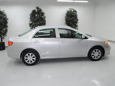 toyota corolla 2010 silver sedan le gasoline 4 cylinders front wheel drive automatic 91731