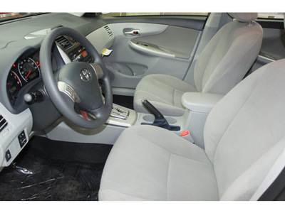 toyota corolla 2012 gray sedan le gasoline 4 cylinders front wheel drive automatic 91731