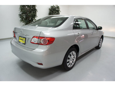 toyota corolla 2012 silver sedan le gasoline 4 cylinders front wheel drive automatic 91731