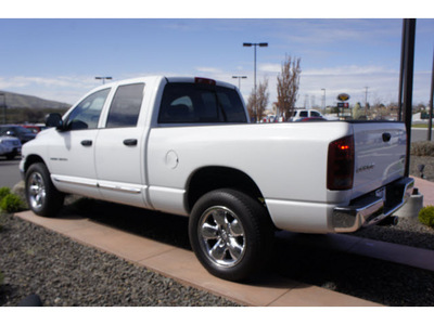 dodge ram pickup 1500 2004 white laramie gasoline 8 cylinders 4 wheel drive steptronic 99352