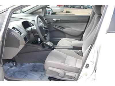 honda civic 2006 silver sedan lx gasoline 4 cylinders front wheel drive automatic 77065