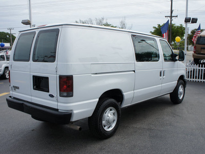 ford e series cargo 2008 white van e 250 gasoline 8 cylinders rear wheel drive automatic 33021