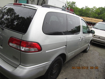 toyota sienna