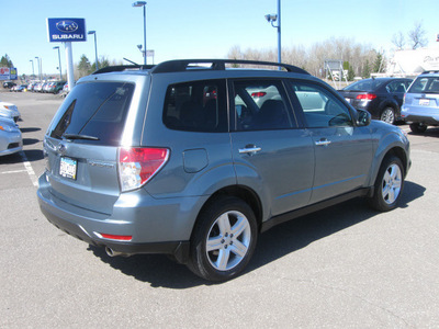 subaru forester 2009 lt  green suv 2 5 x limited gasoline 4 cylinders all whee drive autostick 55811